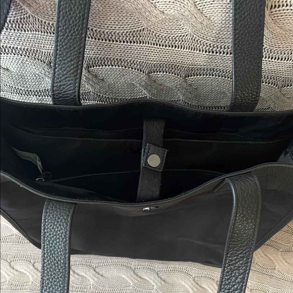 Lululemon Athletica Black Crossbody Bag Minimalist Design - Picture 3 of 14